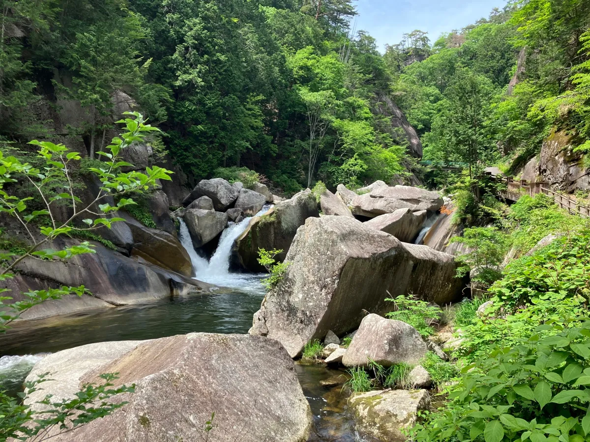 やまなし【全年齢/こだわりの環境音/本編2時間30分/CV:がびさん】 やまなし【全年齢/こだわりの環境音/本編2時間30分/CV:がびさん】